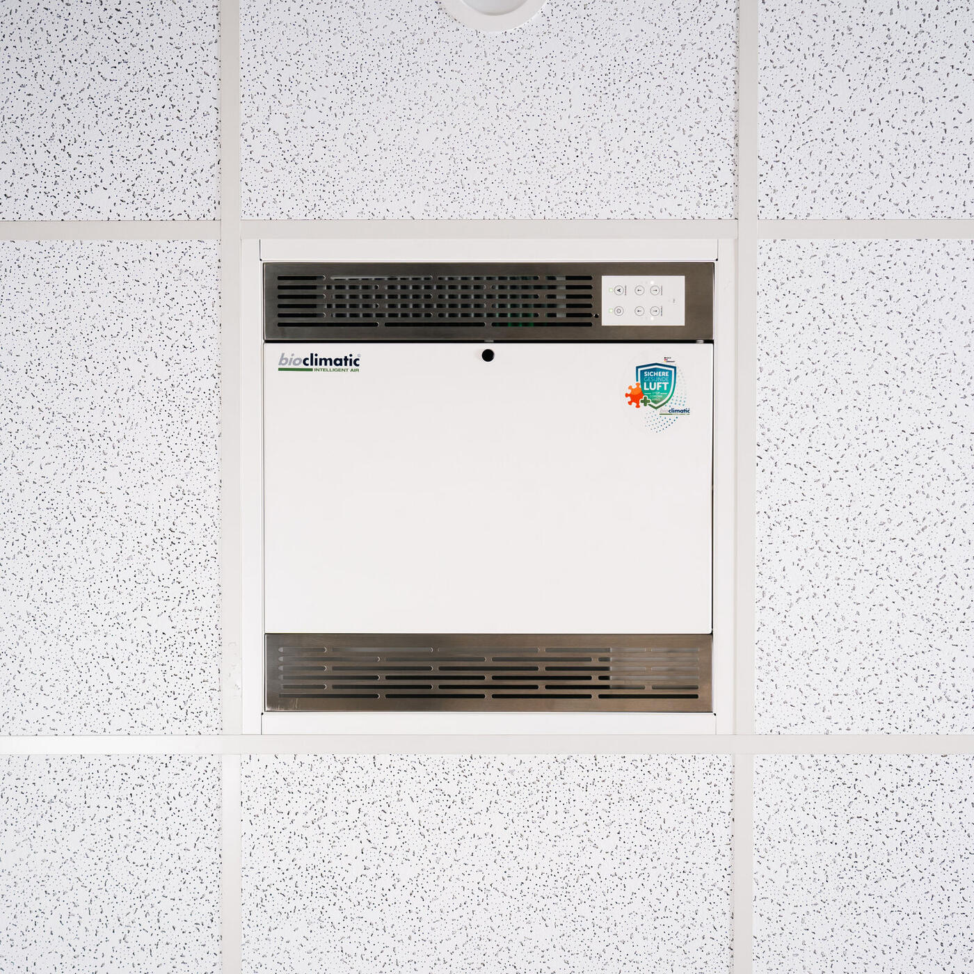 AirCleanerQ eingebaut in einer Systemdecke